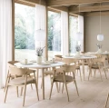 Stół okrągły  Ø120 AD1, z laminowanym blatem i dębowymi nogi - Andersen Furniture