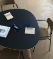 Stół do jadalni asymetryczny T8, kolor blatu do wyboru - Andersen Furniture