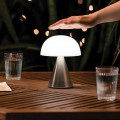 Lampa z głośnikiem bluetooth Mina Audio Led, bezprzewodowa, aluminium - Lexon