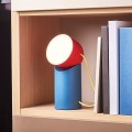Lampa stołowa bezprzewodowa Orbe LED, niebiesko-czerwona - Lexon