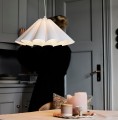 Dekoracyjny klosz do lampy wiszącej Freja Franza, biały - PR Home