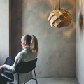 Drewniana lampa sufitowa Cyna Ø50, z forniru dębowego - Andersen Furniture