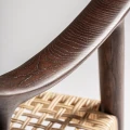 Fotel pleciony z drewnianą ramą Buer, rattan i jesion - Vical