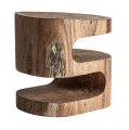 Drewniany stolik z półkami, o organicznym kształcie Kilkis - Vical