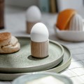 Kieliszki do jajek drewniane Egg Me, dąb naturalny, 2 szt - EKTA Living