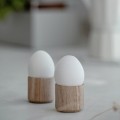 Kieliszki do jajek drewniane Egg Me, dąb naturalny, 2 szt - EKTA Living