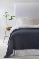 Niebieska narzuta na łóżko 200x260 Dani Indigo Oeko-Tex Gots - Himla