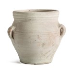 Wazon gliniany z uchwytami, z efektem chropowatości - Vical