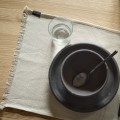 Podkładki materiałowe ze splotem w jodełkę i frędzlami, piaskowe, 6 szt - Muubs
