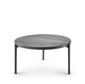 Niski stolik kawowy z drewnianym blatem Savoye Black Ø60 - PLEASE WAIT to be SEATED