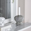 Świecznik na świecę stołową o falistej powierzchni Briar 12 - Bloomingville