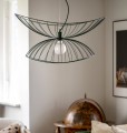 Metalowa lampa wisząca o falującym kształcie Ray 70, zielona - Globen Lighting