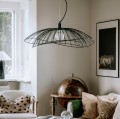 Metalowa lampa wisząca o falującym kształcie Ray 70, zielona - Globen Lighting