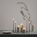 Świeca na baterie z ruchomym płomieniem, walec Led, 7,8x15, Oyster Grey - Uyuni