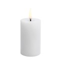 Świeca walec LED na baterie z ruchomym płomieniem Melted Pillar 5x7,5, biała - Uyuni