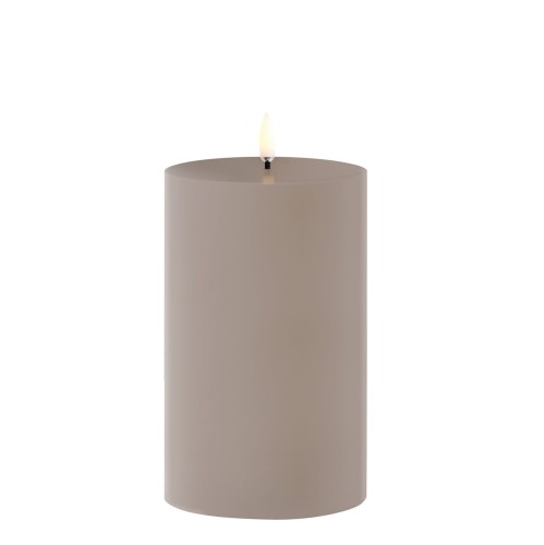 Świeca walec Outdoor  zewnętrzna LED z ruchomym płomieniem 8,4x15 cm, Sandstone - Uyuni
