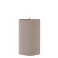 Świeca walec Outdoor zewnętrzna LED z ruchomym płomieniem 7,8x12,7  cm, Sandstone - Uyuni
