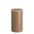 Świeca woskowa LED walec Silk 7,4 x 15 cm, Sand - Moods and More