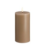 Świeca woskowa LED walec Silk 7,4 x 15 cm, Sand - Moods and More