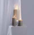 Świeca woskowa LED walec Silk 7,4 x 15 cm, Sand - Moods and More