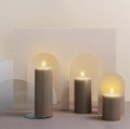 Świeca woskowa LED walec Silk 7,4 x 15 cm, Sand - Moods and More