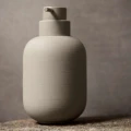 Ceramiczny dozownik do mydła Sensu 300 ml, Taupe - Zone Denmark