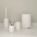 Dozownik do mydła ceramiczny Karma 250 ml, biały - Zone Denmark