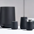 Porcelanowy dozownik do mydła Nova 250 ml, czarny - Zone Denmark