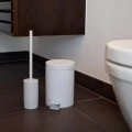 Szczotka do WC Solo z porcelany i stali, Soft Grey szara - Zone Denmark