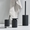 Kubek łazienkowy ceramiczny Karma, czarny - Zone Denmark