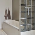 Ściągaczka pod prysznic Ume, szara jasna - Zone Denmark