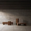 Rzeźbiarski drewniany stolik pomocniczy Brutalist - Vical