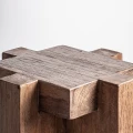 Drewniany postument dekoracyjny Brutalist - Vical