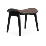 Podnóżek z tapicerowanym siedziskiem Elephant Lounge - drewno dębowe czarny Black skóra Dark Brown NORR11