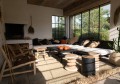 Czarny stolik stołek Tribe z drewna teak BAZAR BIZAR