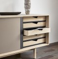 Nowoczesna komoda S1 dąb mydlony front multi earth wymienny czarny - Andersen Furniture