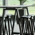 Wysoki stół na kozłach HT1-93 rama czarny dąb i blat Diamond Black - Andersen Furniture