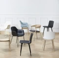 Designerskie krzesło na drewnianych nogach Tac białe bielone - Andersen Furniture