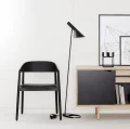 Krzesło drewniane tapicerowane AC2, dąb czarny, skóra czarna - Andersen Furniture
