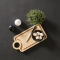 Drewniana deska do krojenia dębowa z rowkiem na sok Circle Carvingboard - Andersen Furniture