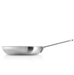 Patelnia nieprzywierająca 24 cm Eva Trio Stainless Steel Slip Let - Eva Solo