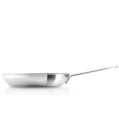 Patelnia nieprzywierająca 30 cm Eva Trio Stainless Steel Slip Let - Eva Solo