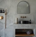 Wazon Cutie Concrete M terakota i rattan - Bazar Bizar