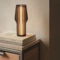 Bezprzewodowa lampa stołowa Radiant Led Smoked Oak - PLEASE WAIT to be SEATED