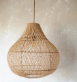 Rattanowy abażur do lampy sufitowej Bottle M - Bazar Bizar