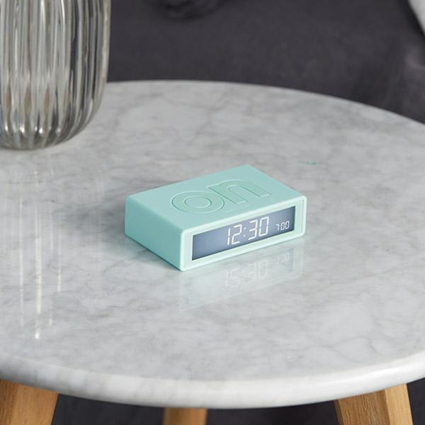 Lexon Flip+ Travel budzik na baterie, sklep natural home decor