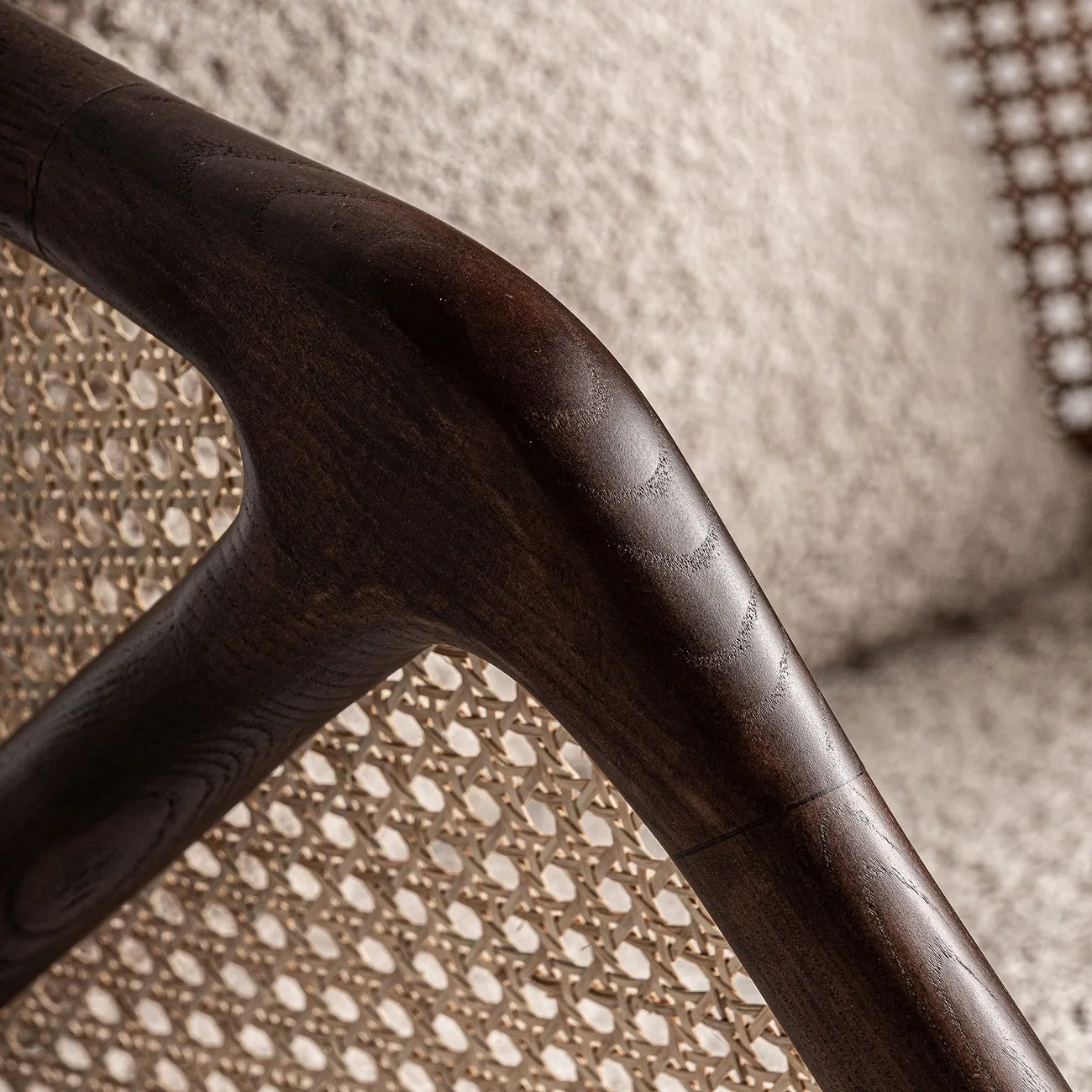 fotel z podłokietnikami i plecionką wiedeńską, sklep internetowy Natural Home Decor