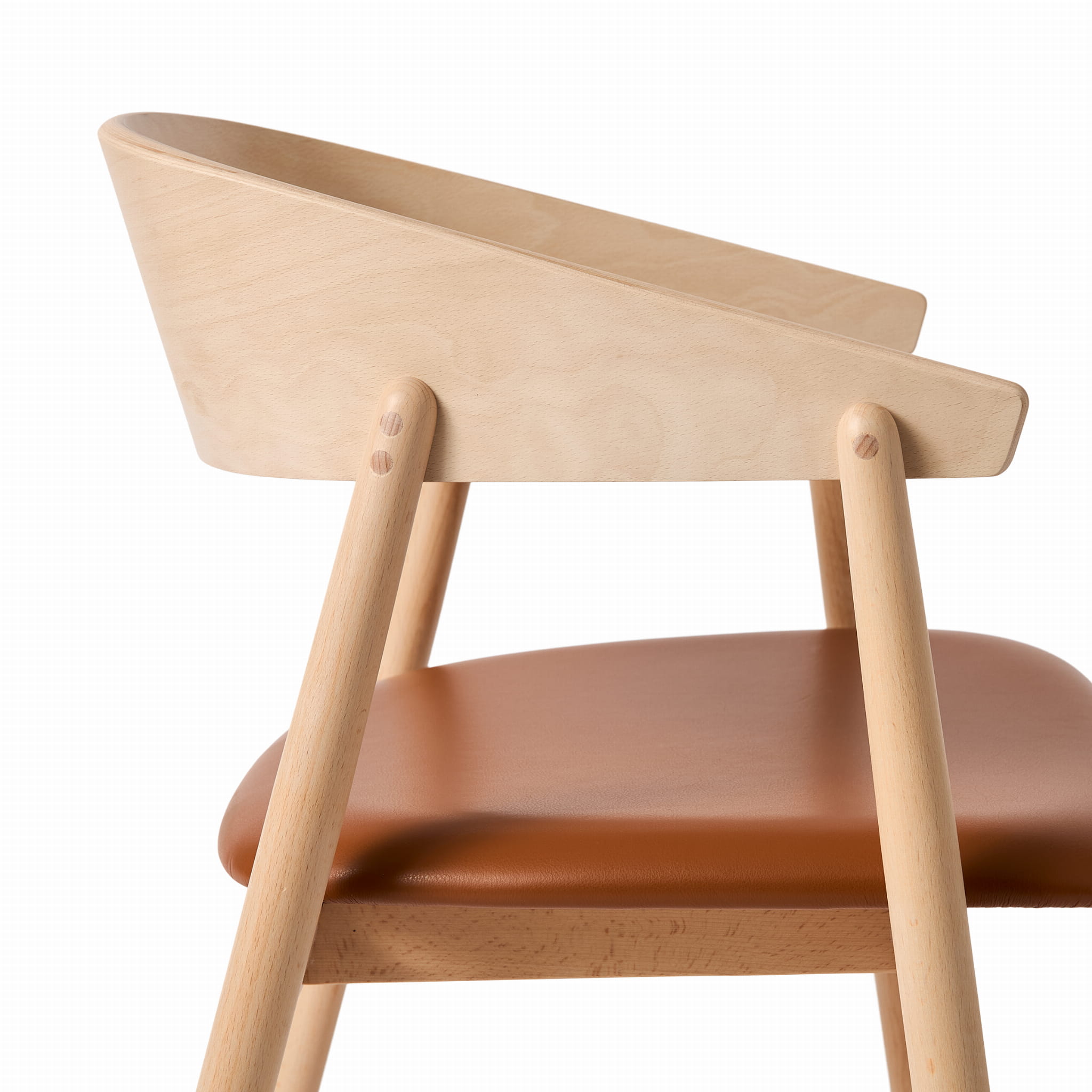 krzesło drewniane skórzane Andersen Furniture Natural Home Decor